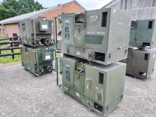 Kompressor Becker 2-Kreis 12 und 25 Bar mit Dieselmotor Farymann