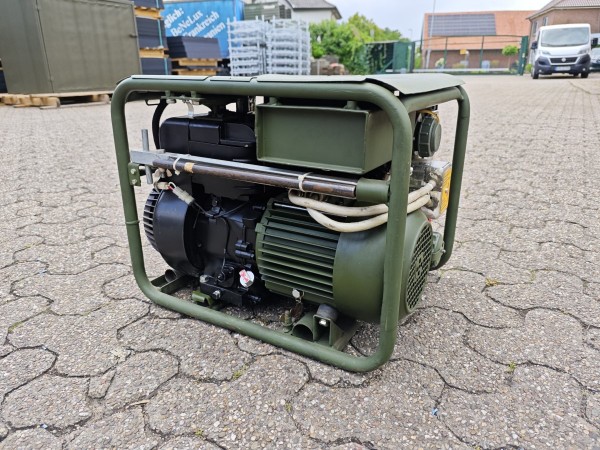 SEA Stromerzeuger Bundeswehr Stromaggregat 220 Volt 1,2 KW 24Volt 0,5 KW Laden mit NATO Steckdose