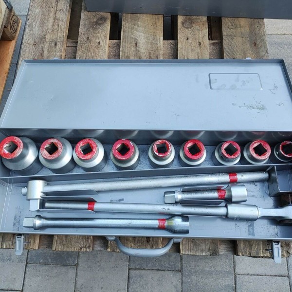 Steckschlüssel Satz 1" Antrieb,13 teilig, von 1-1/2" bis 2-3/4" , gebraucht,ex Militär.